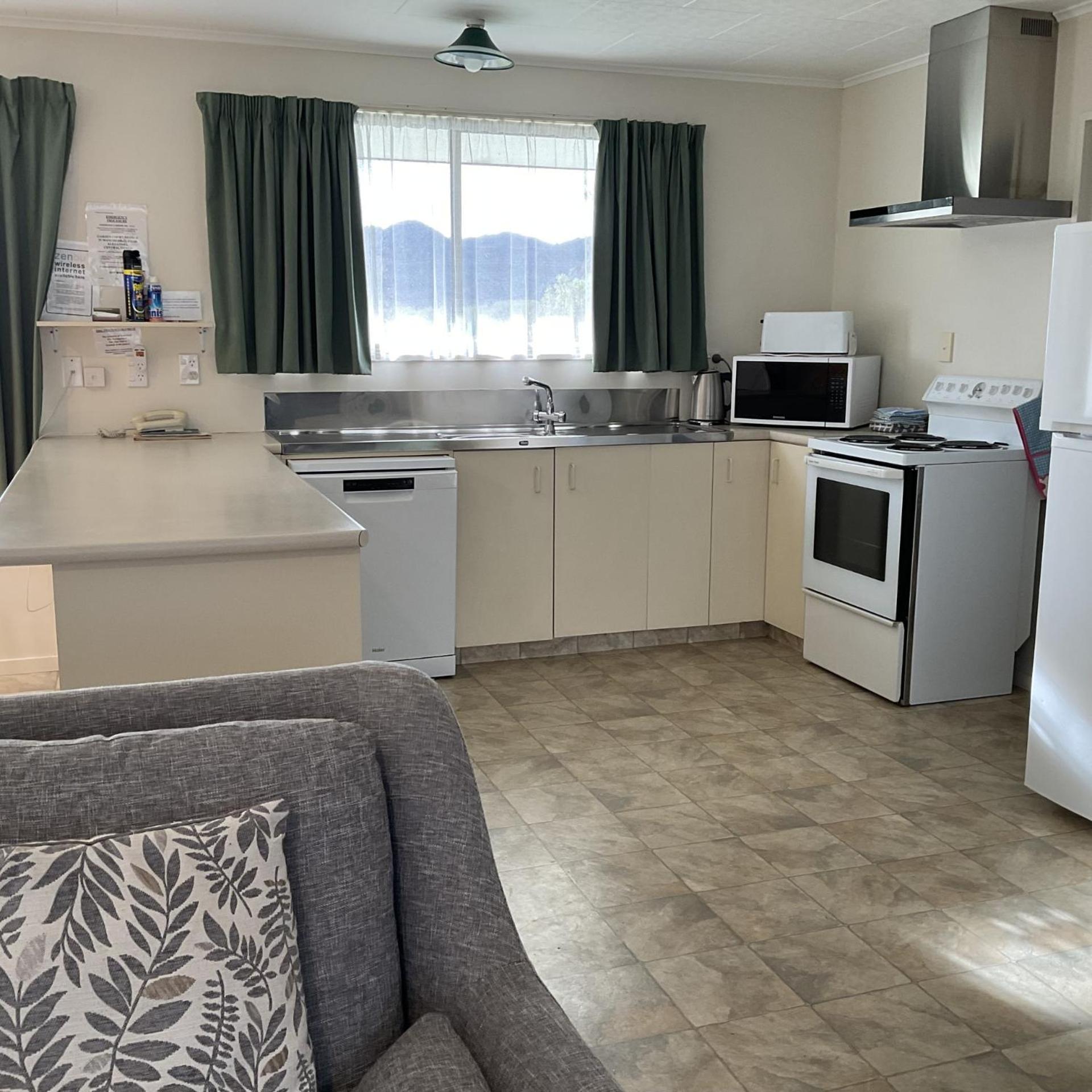 Alexandra Garden Court Motel Экстерьер фото