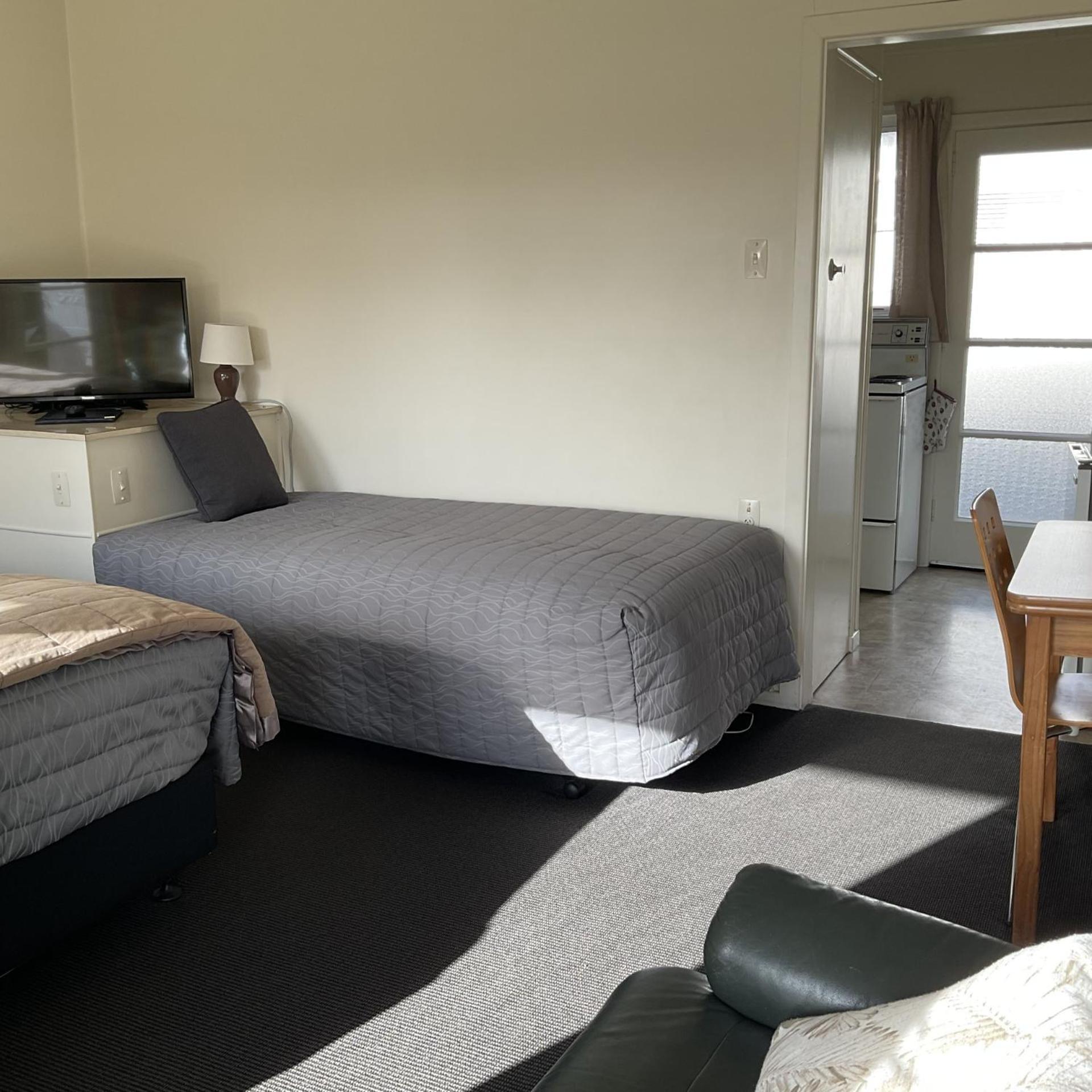 Alexandra Garden Court Motel Экстерьер фото